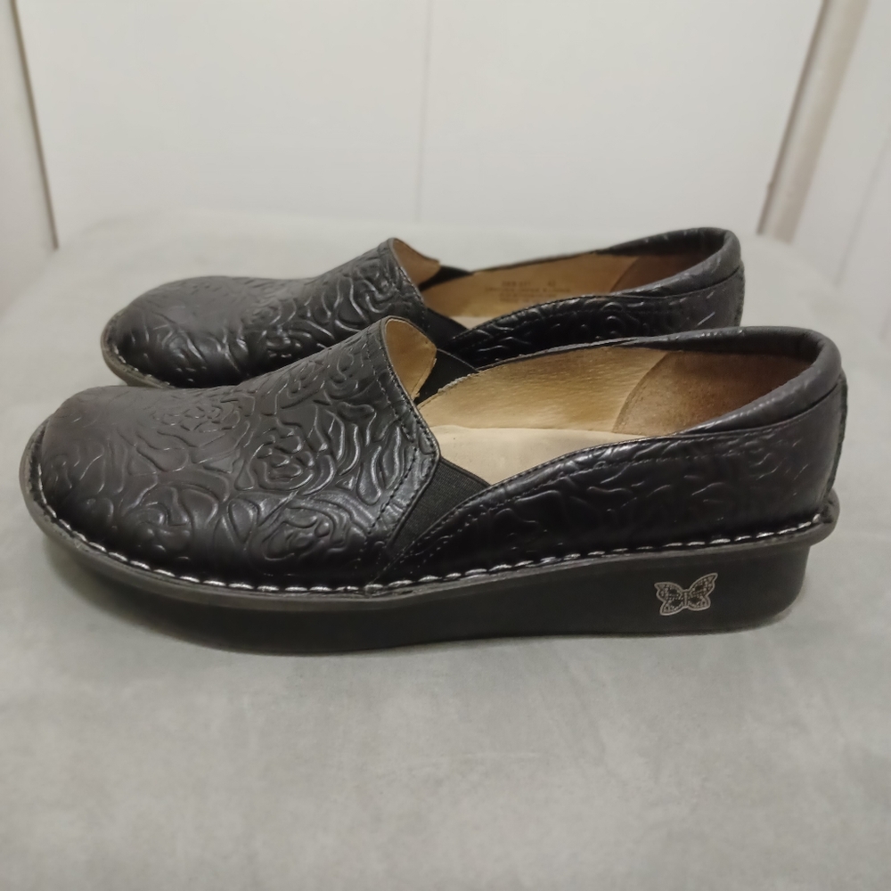 Alegria Black Flower Patterned Clogs - image 4